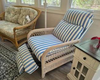 Wicker recliner