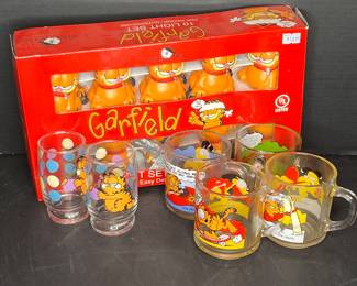 GARFIELD GLASSES AND LIGHTS