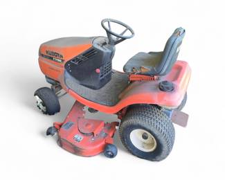 Kubota T1560 riding lawn mower 