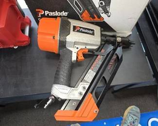 Paslode 30 deg Framing Nailer