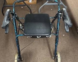 4-wheel rollator walker