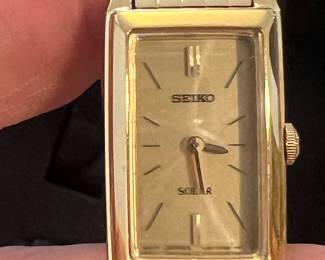 $100, Seiko Solar Ladies Gold Tone Rectangular Dress Watch Quartz Solar Powered Bracelet Watch