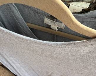 $15 - Cabi Heather Grey Jersey Knit Top Size Small