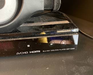 Sony DVD / CD player AwCHD HDMI blue-ray disk dvd player BDP-S360 $25