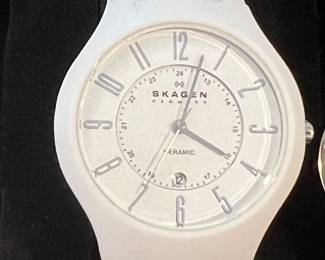 $80, Skagen Denmark White Ceramic Wrist Watch Minimalist Danish Design Ladies Quartz Watch