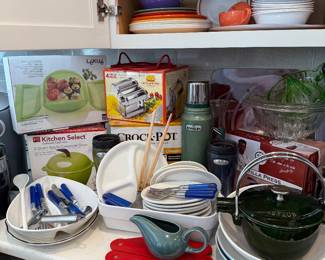 Assorted Kitchenware Lot Lodge Cast Iron Stanley Thermos and Cookware