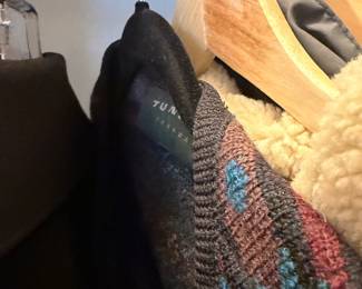 Tundra Canada Cotton-Blend 3D Knit Coogi-Style Sweater