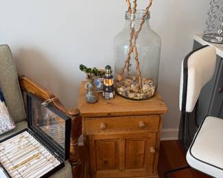 Country Style Knotty Pine Nightstand Cabinet with Single Drawer