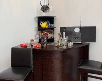 $425 - Contemporary Curved Dark Wood Home Bar with Two Black Faux Leather Stools