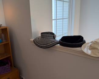 $10 - Assorted Women's Hats Visor Velvet Pillbox Canvas Bucket Striped Floppy