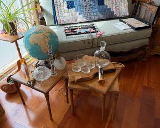 Log Cabin Pattern Quilt with Blue and Pink Fabrics