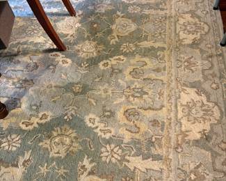 D.R. area rug  9'x12'