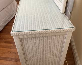 $345.00 - Vintage Henry Link 6 Drawer Dresser with Mirror- 46"× 19ʺ× 30ʺH (Mirror 26" x 45")