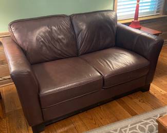$575.00 - Brown Leather Loveseat (Good Condition)