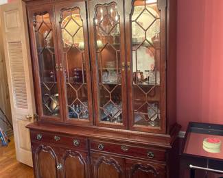 $375.00 - Thomasville Dining Room Hutch - 55" x 19" x 85"T