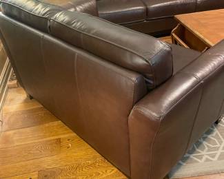 $575.00 - Brown Leather Loveseat (Good Condition)