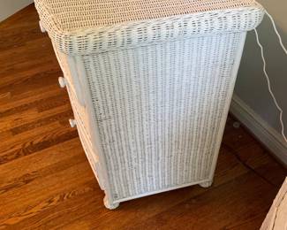 $345.00 - Bristol Collection Handmade in China Exclusively for Pier 1 Wicker 6-Drawer Dresser -33” x 22” x 32”T60” x 24” x 33”T
