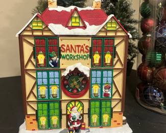$40.00 - Mr. Christmas Symphony Surprise Santa's Workshop Musical Clock Collectible