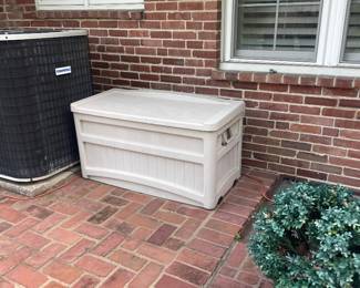 $65.00 -Plastic 73 Gallon Resin Outdoor Storage Deck Box