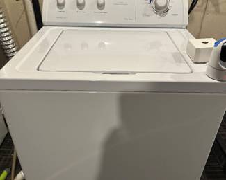 $200.00 - Whirlpool Ultimate Care II Top-Load Washing Machine with Commercial Quality, 7 Wash Cycles and 5 Speed Combinations