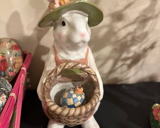 $20.00 - Bunny Rabbit Basket Figurine