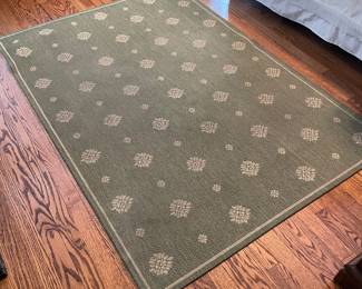 $25.00 - Indoor/Outdoor Green Rug 4' x 6'