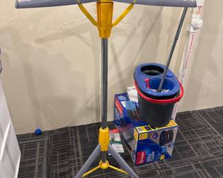 $35.00 - Hangaway Portable Collapsible Clothes Hanger Drying Rack Stand