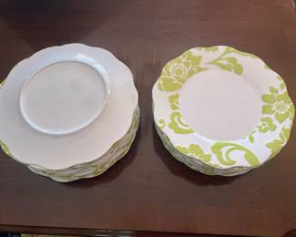 $75.00 -Better Homes & Gardens Citrus Blossom Lime Green Plastic 10" Dinnerware Plates - Set of 24"