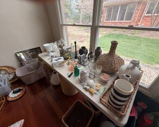 Home Decor- Vases, lamp shades, wax melts