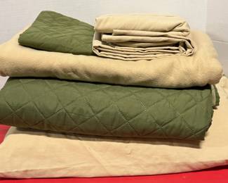 Twin Bed Bedding Set