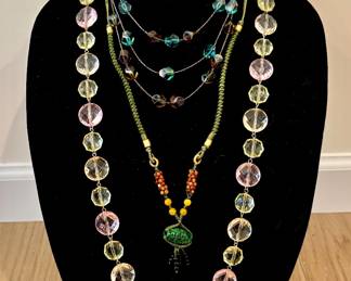Necklaces / Jewelry