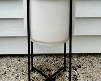 Planter with Stand