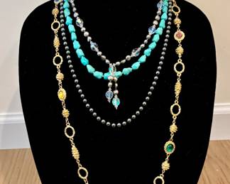 Necklaces / Jewelry