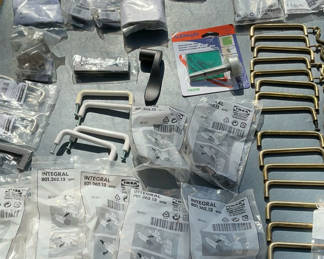 Lot 119: Cabinet Hardware And Pulls