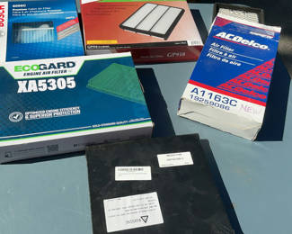 Lot 45: Air Filters for engines and cars