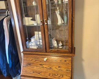 33”W x 18”D x 80”H