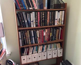 Food network magazines, crime novels.