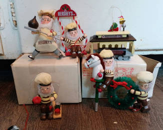 Lot 5: 6 vintage Hershey ornaments lot 4 