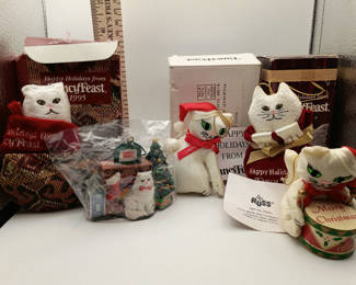 Lot 7: Vintage Fancy feast lot 5 new ornaments 