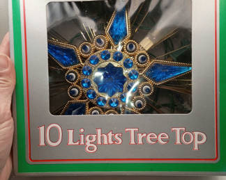 Lot 9: Vintage Christmas tree topper