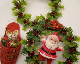 Lot 17: Vintage Christmas lot flocked mouse and plastic wreaths with Santa
