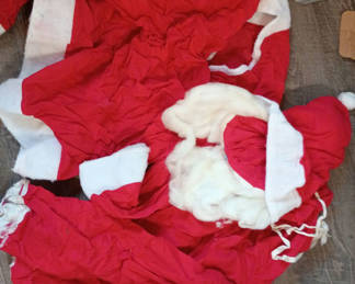 Lot 14: Vintage Santa costume