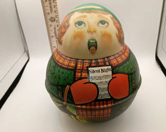 Lot 12: Vintage 1992 caroler jar