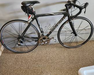 Trek 5500 road bike w DURA-ACE components