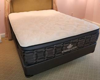 Newish Queen mattress by Kingsdown, Chardonnay model, Queen mattress & boxspring