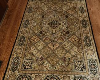 Area rug