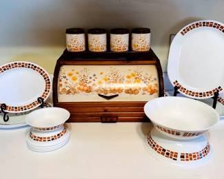 CORELLE  Counter Collectibles