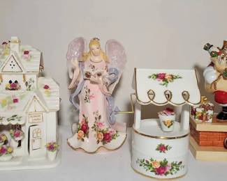 019 ROYAL ALBERT Whimsy