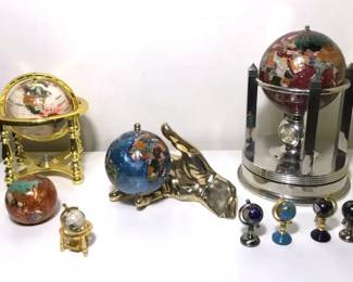 008 The World at your Fingertips