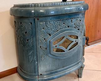 DeVille Antique French Stove